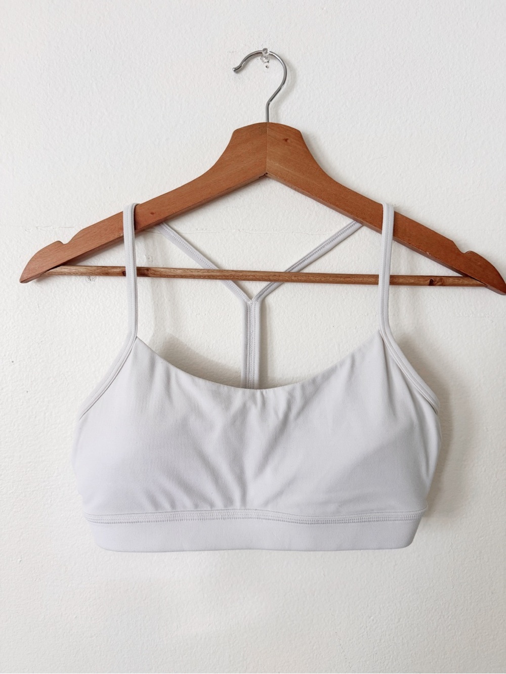 Stori White Seamless Sports Bralette with Y-Back Straps size 6